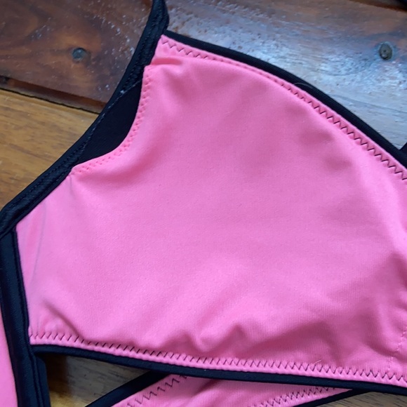 Pink Victoria’s Secret Studded Criss Cross Bikini Top XS - Picture 7 of 8